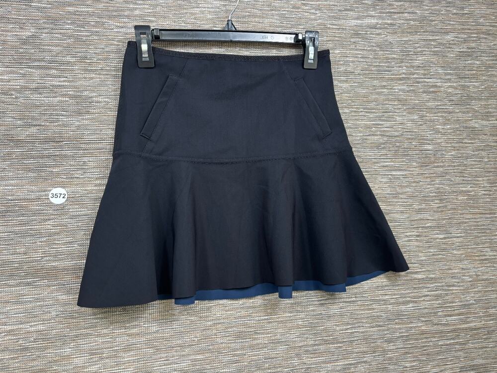 Lululemon Flouncy Mini Skirt Women's Size 6 Black Ruffle Hem Athleisure